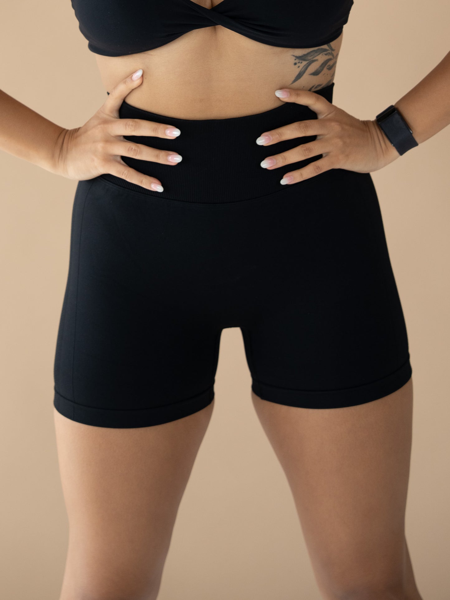 Glide Shorts Black