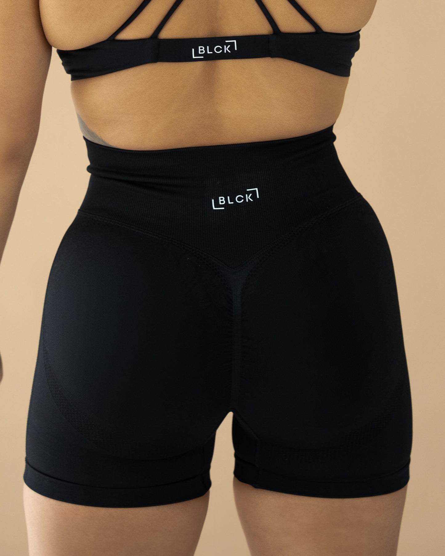 Glide Shorts Black