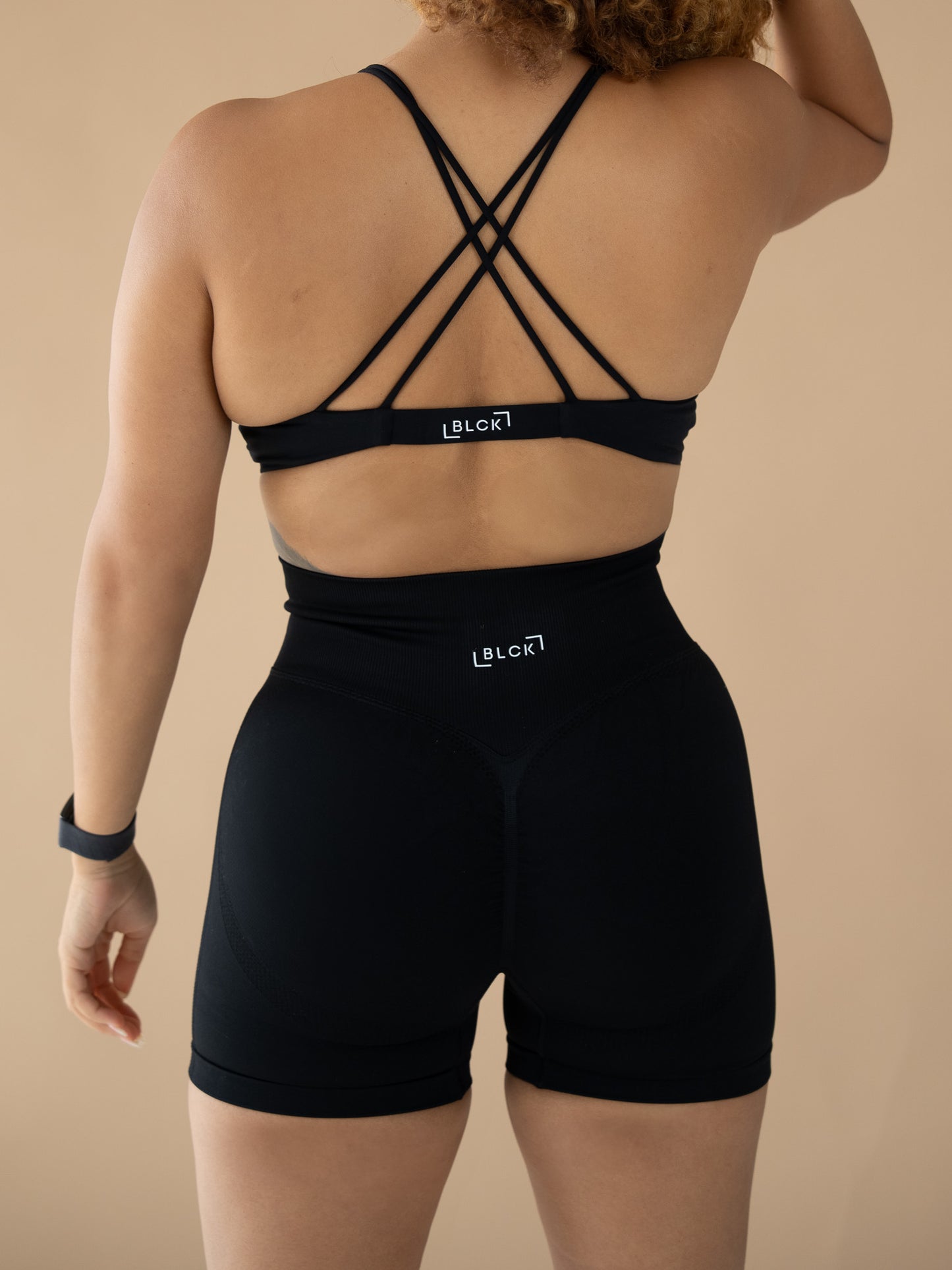 Glide Shorts Black