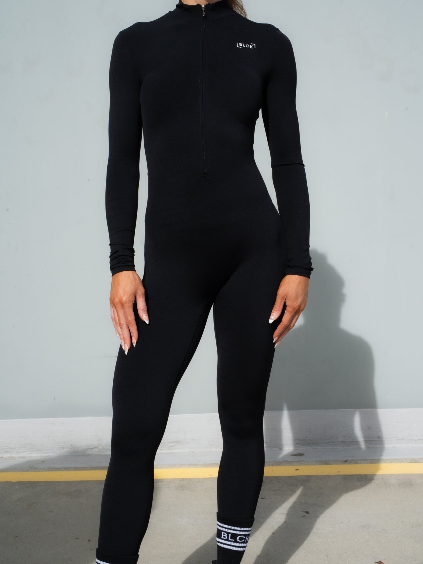 Vanta Suit Black